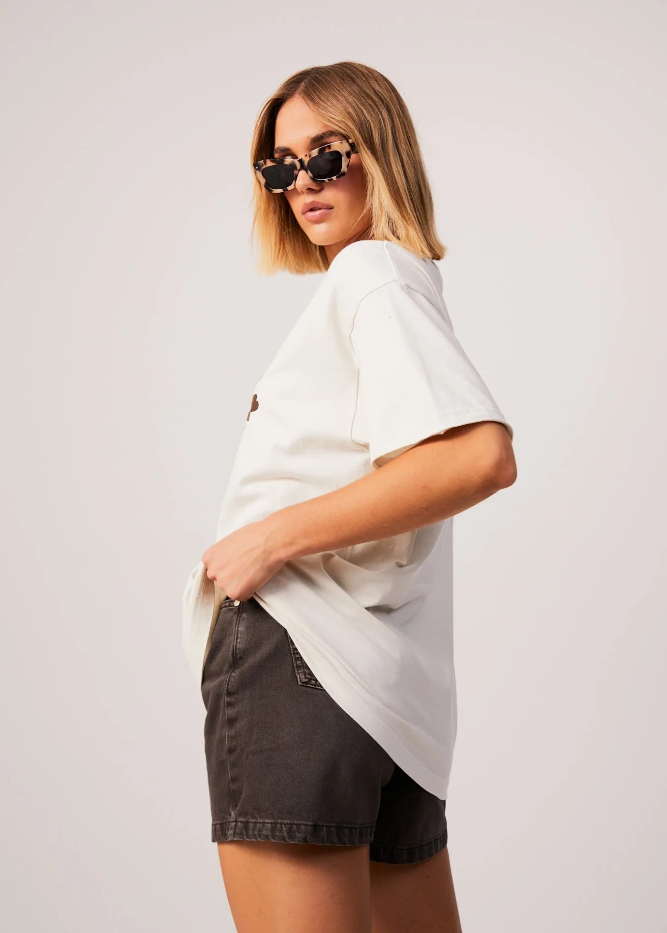 AFENDS Womens Digital Holiday - Oversized Floral T-Shirt - Off White