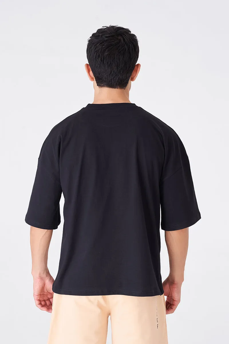Black Oversized Tee for Everyday Fashion