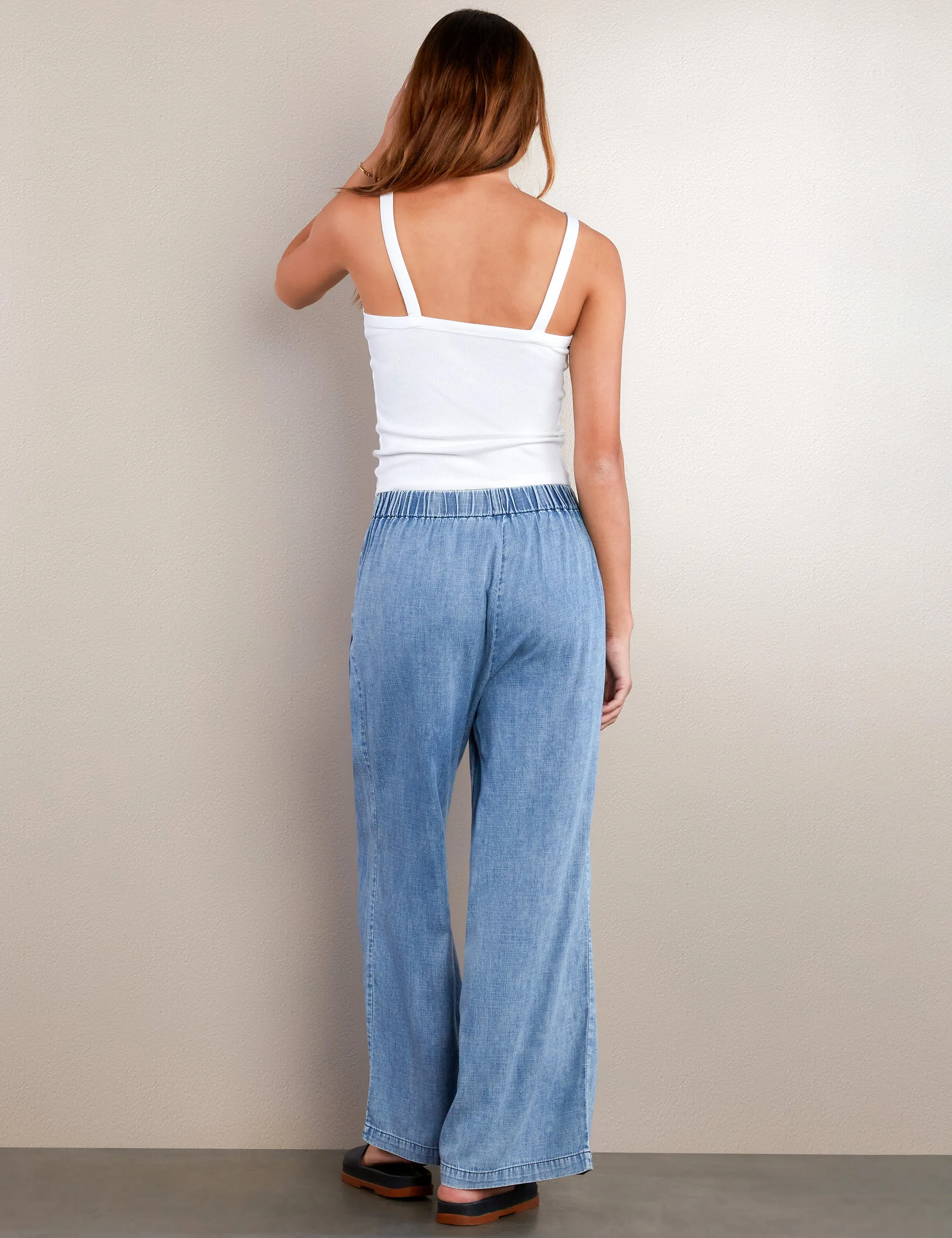Soft Pleated Pants
