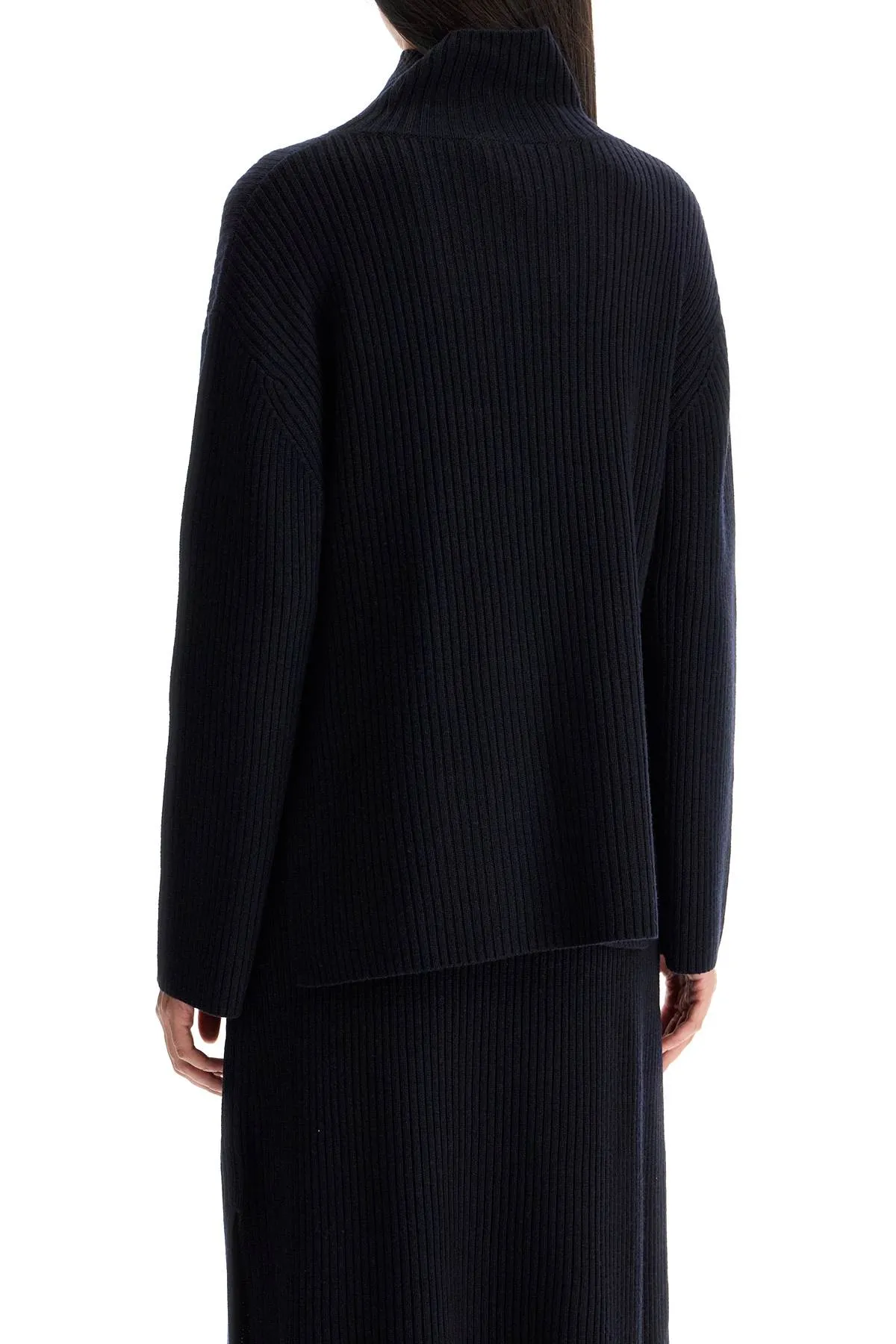WOOLEN MAHAULT PUL